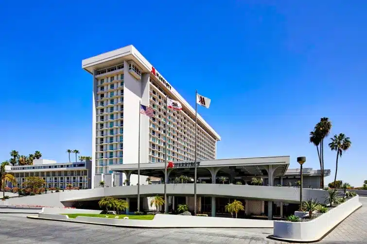 LAX Marriott Hotel 5855 West Century Blvd